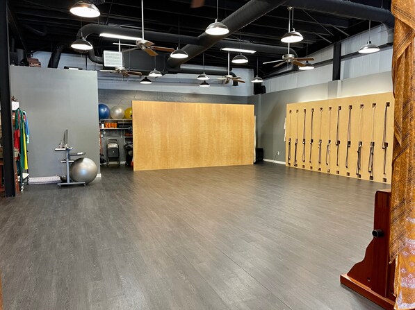 More Photos Of 87 S Peachtree St, Norcross Storefront For Lease