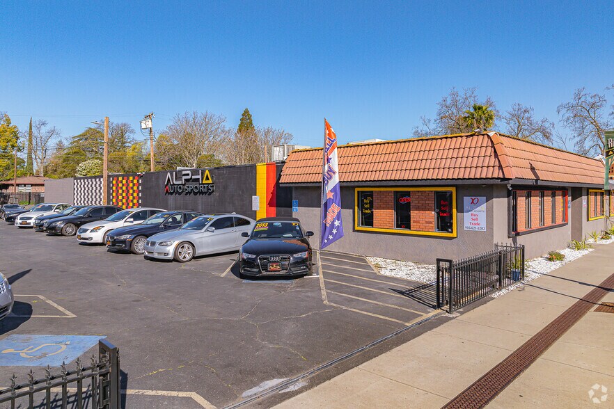 Primary Photo Of 216-220 Riverside Ave, Roseville Storefront Retail Office For Lease