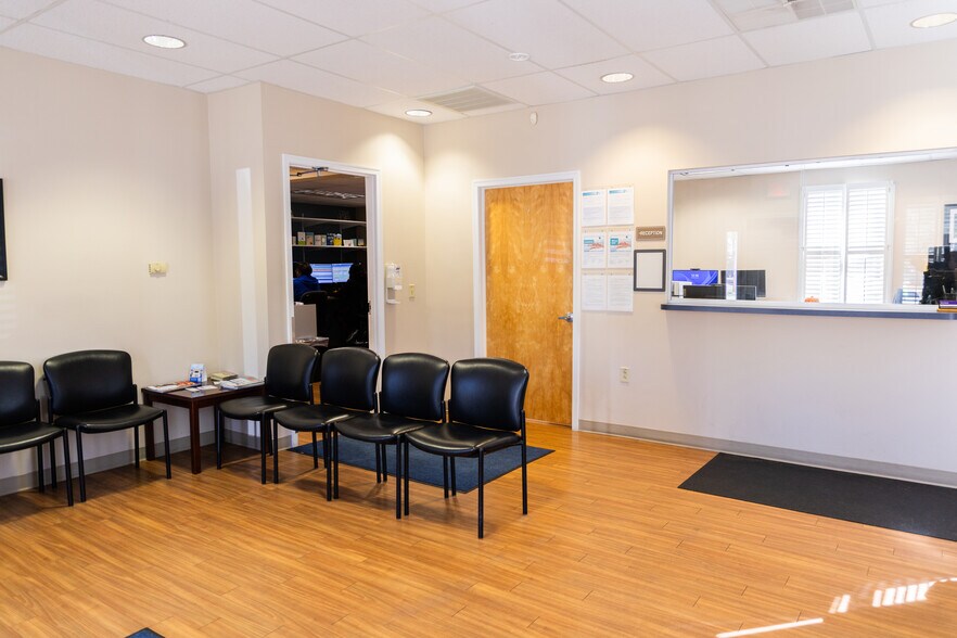 More Photos Of 310 Academy St, Ahoskie Medical For Sale