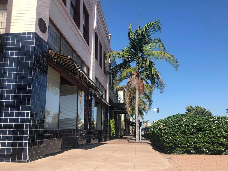 More Photos Of 870 W Washington St, San Diego Storefront Retail Office For Lease