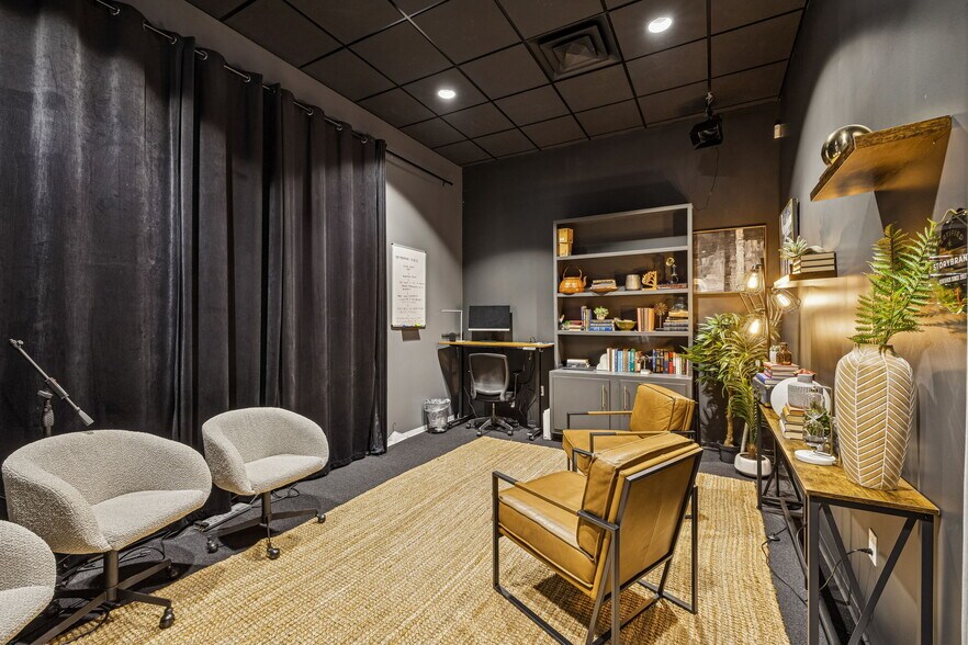 More Photos Of 5101 Kentucky Ave, Nashville Office For Sale
