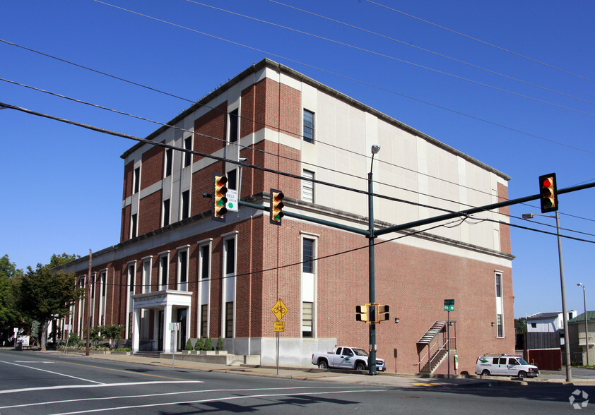 Primary Photo Of 401-419 W Main St, Charlottesville Office For Sale