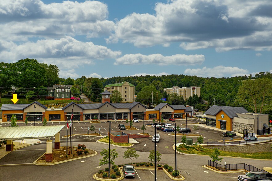 More Photos Of 190 Hendersonville Rd, Asheville Storefront Retail Office For Lease