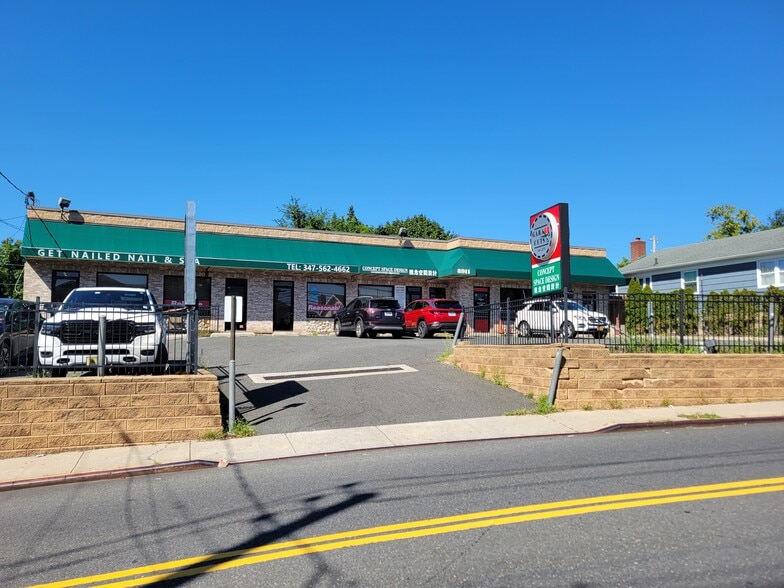 Primary Photo Of 3911 Amboy Rd, Staten Island Storefront For Lease