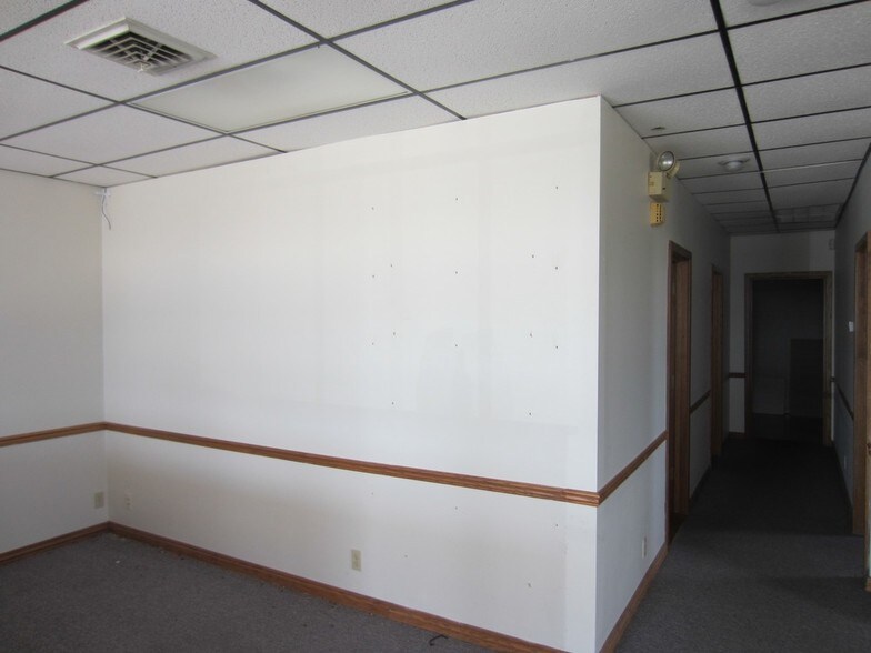 More Photos Of 5335-5337 S Campbell Ave, Springfield Office For Lease