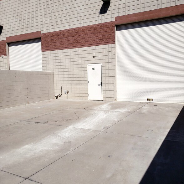 More Photos Of 7235 E Hampton Ave, Mesa Warehouse For Sale