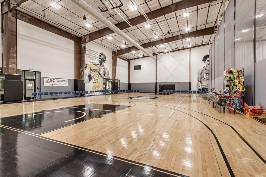 More Photos Of 5639 Mirabella Dr, Herriman Showroom For Sale