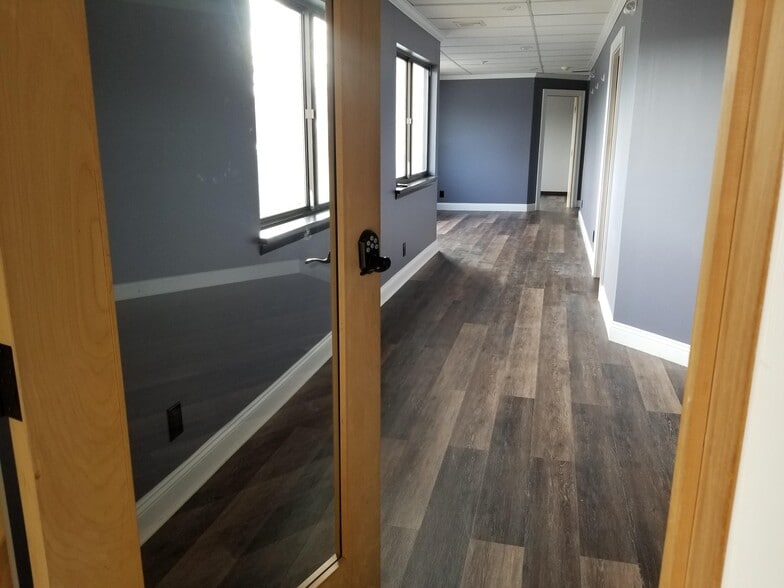 More Photos Of 51 Sugar Hollow Rd, Danbury Medical For Lease