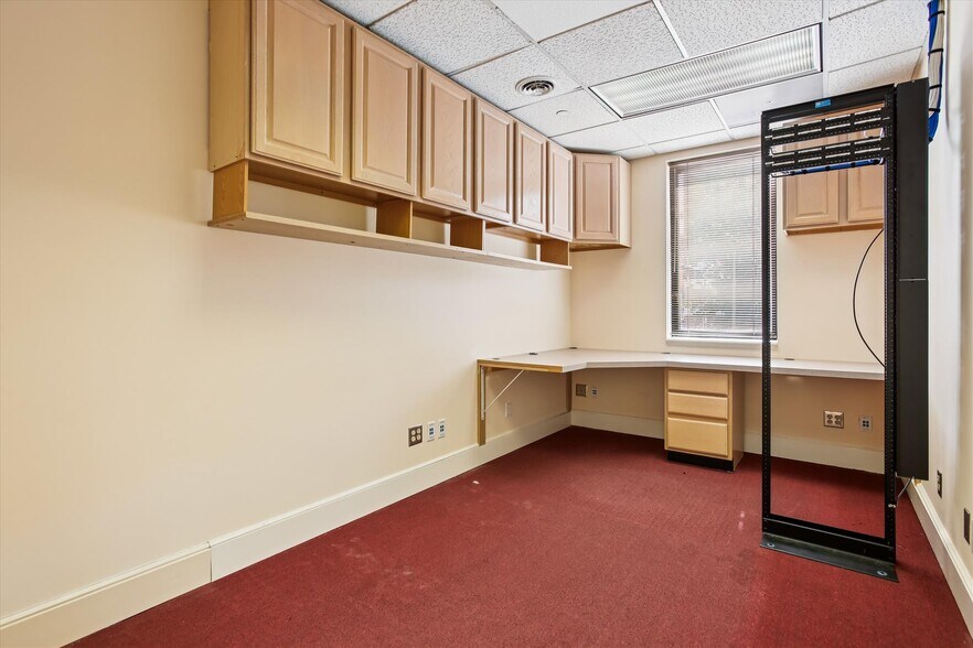 More Photos Of 1501 Duke St, Alexandria Office For Lease