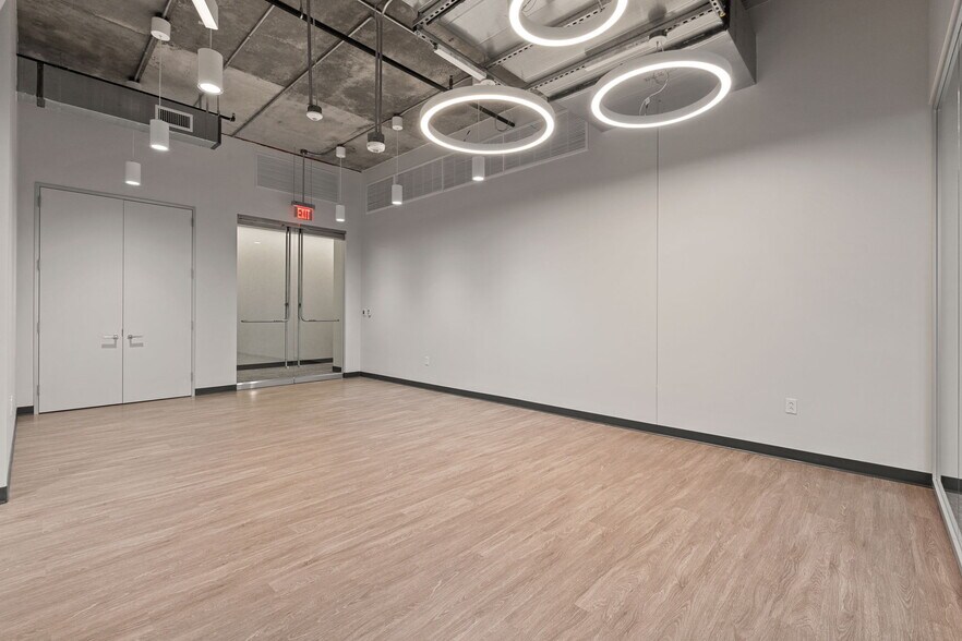 More Photos Of 11515 Burnet Rd, Austin Office For Lease