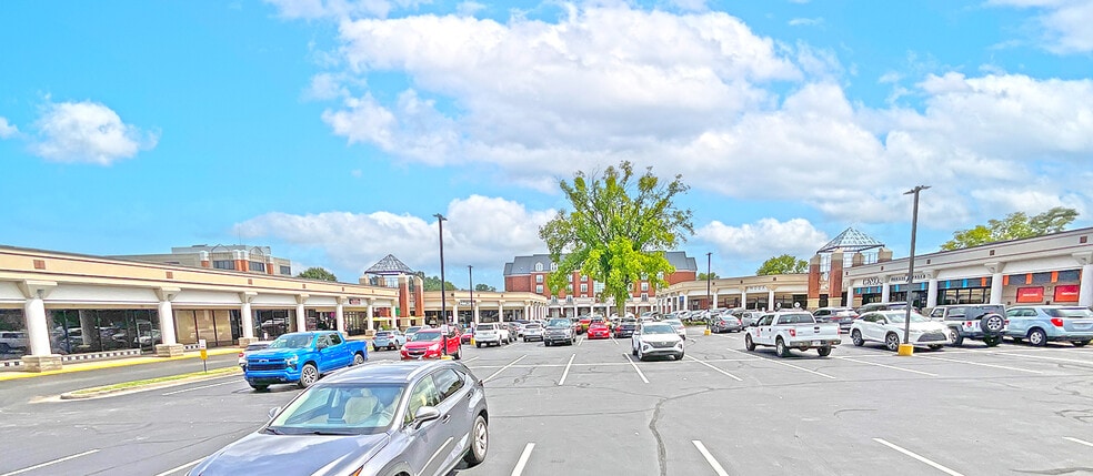 More Photos Of 2573 Richmond Rd, Lexington Unknown For Lease