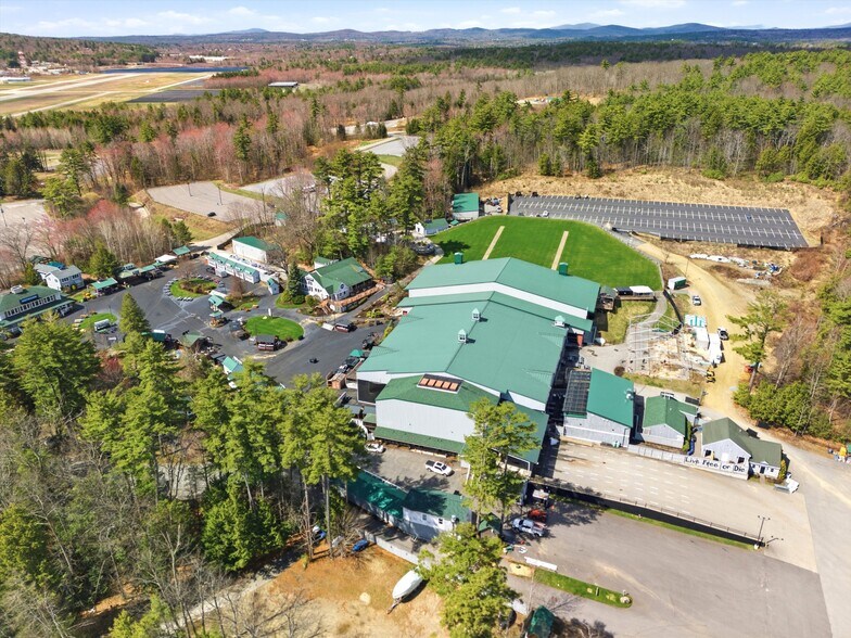 More Photos Of 40 Weirs Rd, Gilford Restaurant For Sale