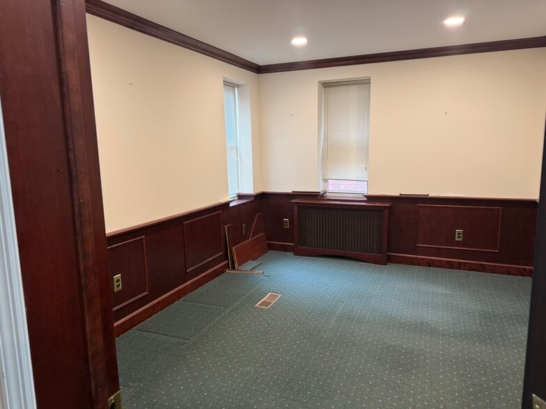 More Photos Of 38 E Lancaster Ave, Shillington Office For Lease