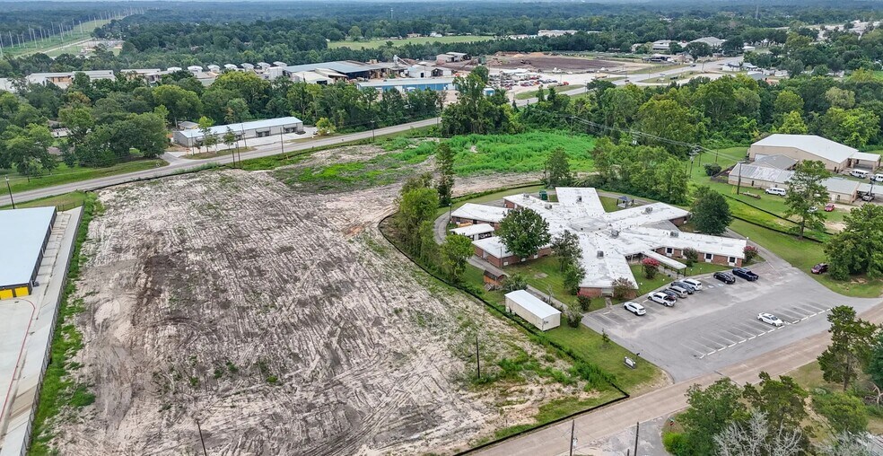 More Photos Of TBD N Highway 75 Hwy, Willis Land For Sale