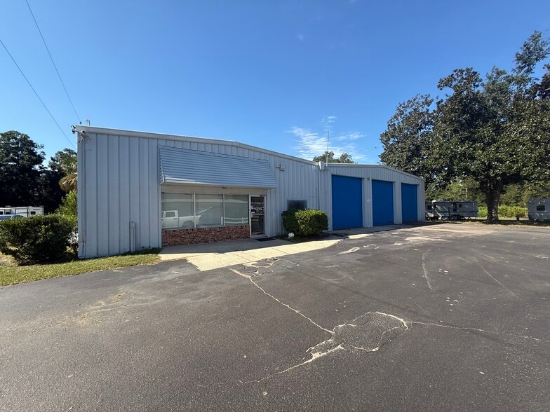 Primary Photo Of 6401 W Tennessee St, Tallahassee Warehouse For Lease