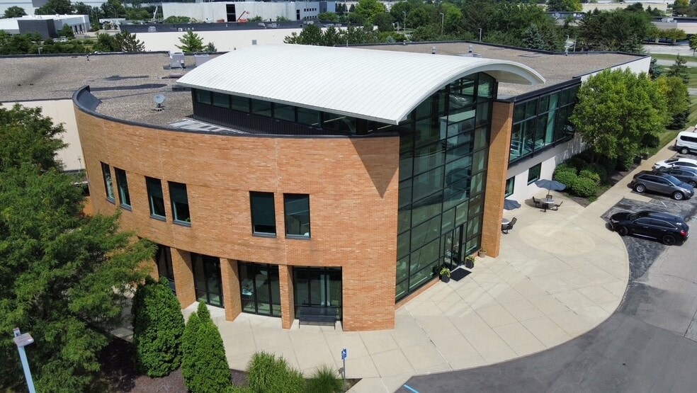 More Photos Of 12000 Exit 5 Pky, Fishers Showroom For Sale