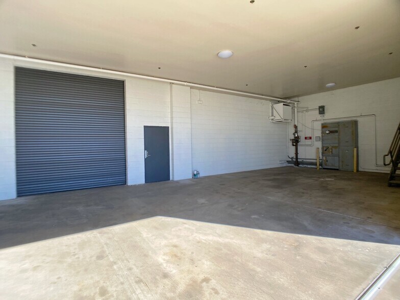 More Photos Of 9517 Gidley St, Temple City Manufacturing For Lease