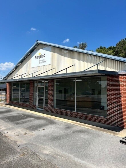 More Photos Of 41384 AL Highway 75, Geraldine Industrial For Sale