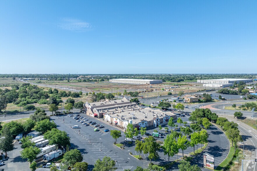 More Photos Of 12401-12409 Folsom Blvd, Rancho Cordova Unknown For Lease