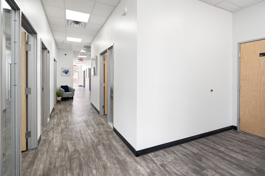 More Photos Of 4116 TX- 121 Hebron Pkway- 4116 TX- 121, Carrollton Coworking Space