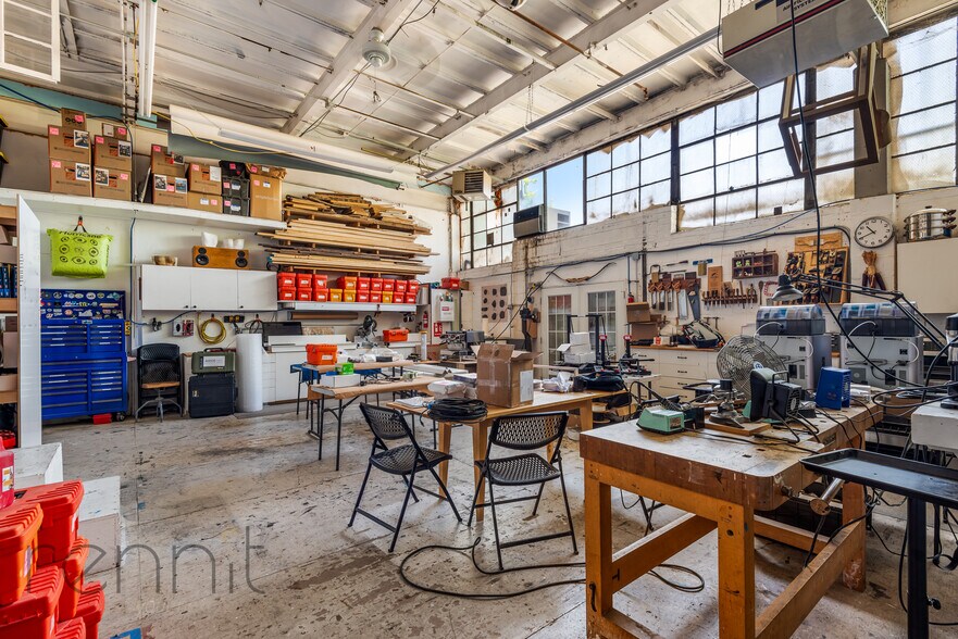 More Photos Of 5606 Cooper Ave, Glendale Warehouse For Lease