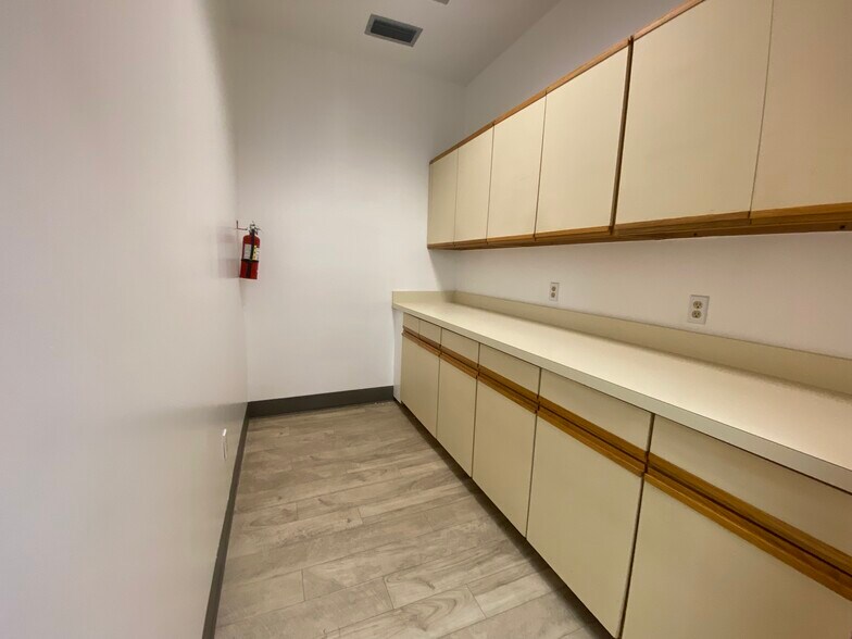 More Photos Of 1705 Lapalco Blvd, Harvey Healthcare For Lease