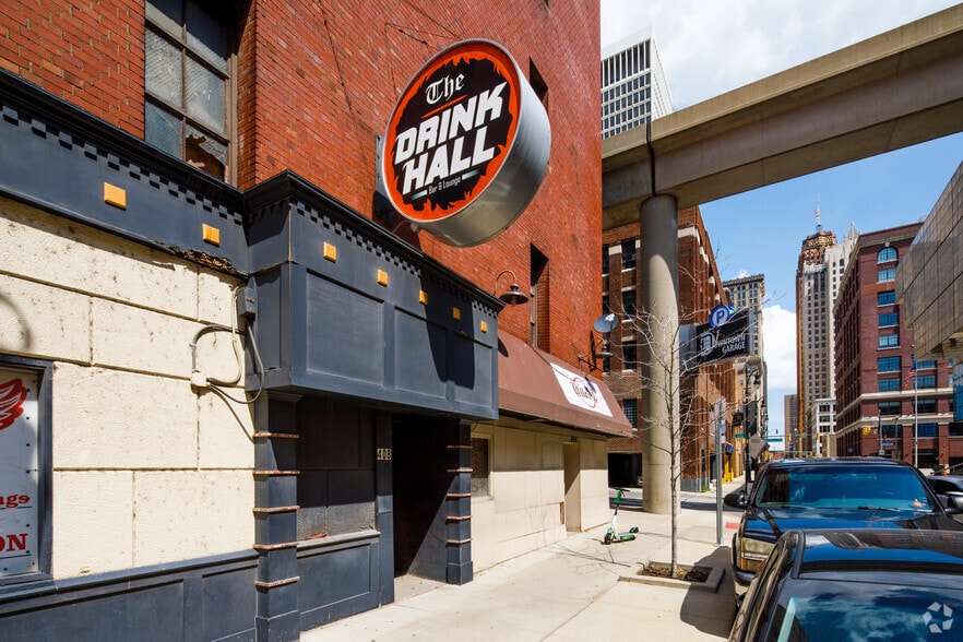 More Photos Of 623 Cass Ave, Detroit Showroom For Lease