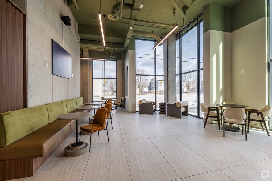 More Photos Of 2140 Baseline, Ottawa Apartments For Lease