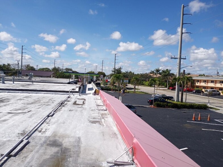More Photos Of 350-360 E McNab Rd, Pompano Beach Storefront For Lease