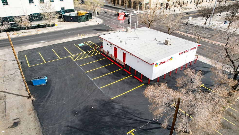More Photos Of 501 Lomas Blvd NW, Albuquerque Freestanding For Sale