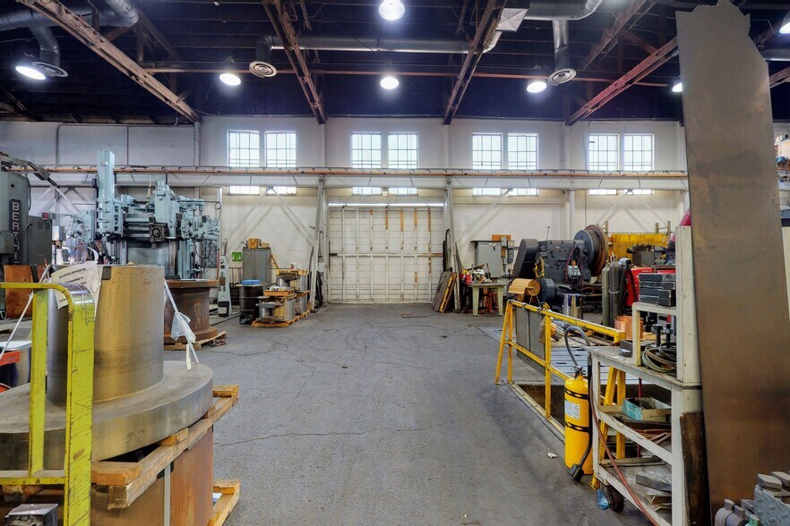 More Photos Of 3400-3470 Randolph St, Huntington Park Warehouse For Lease