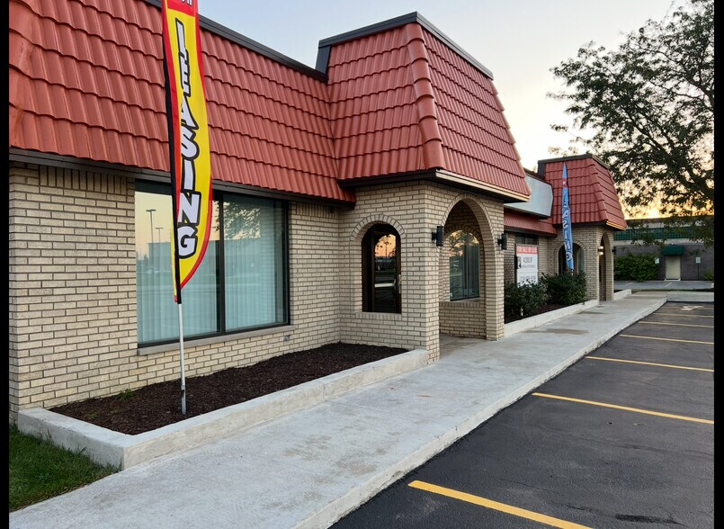 More Photos Of 870 Richard Rd, Dyer Freestanding For Lease