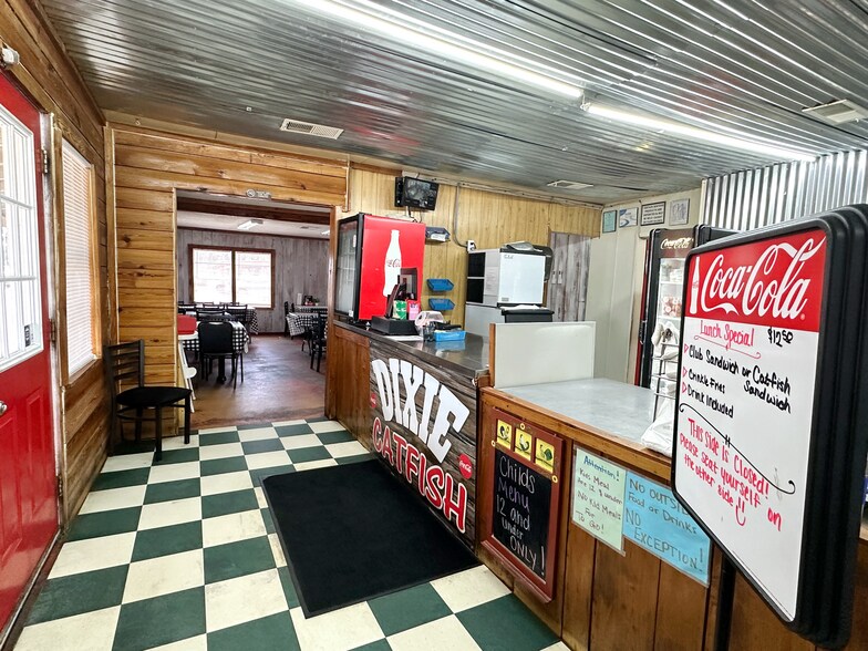 More Photos Of 2989 Hwy 21, Atmore Restaurant For Sale