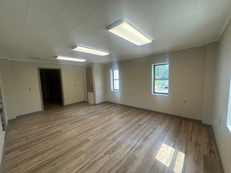 More Photos Of 3051 Highway 1 South, Donaldsonville Light Distribution For Lease