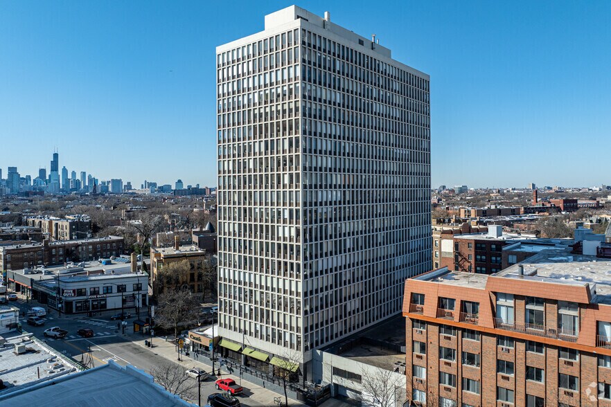 More Photos Of 444 W Fullerton Pky, Chicago Apartments For Sale