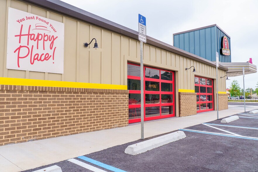 More Photos Of 2502 Highway 87, Navarre Specialty For Sale