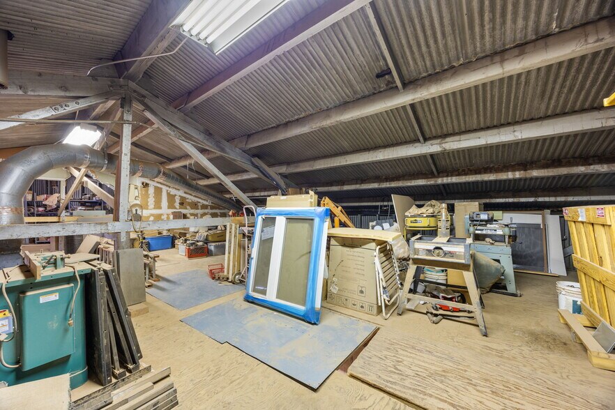 More Photos Of 8401 Baldwin St, Oakland Warehouse For Sale