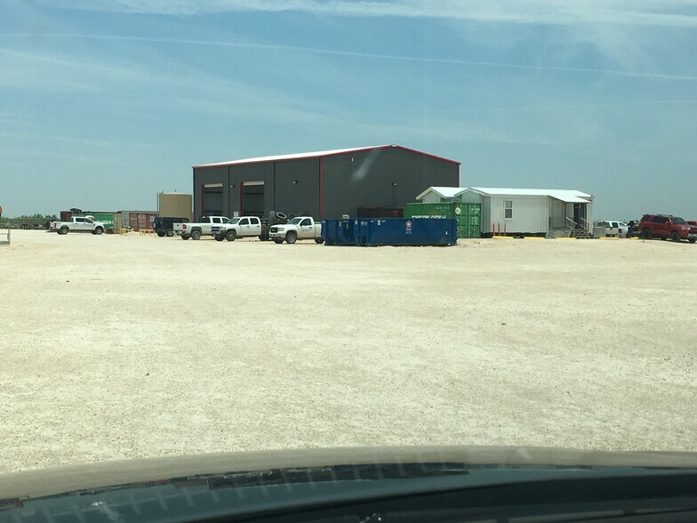 More Photos Of 435 Fm 1233, Monahans Flex For Sale