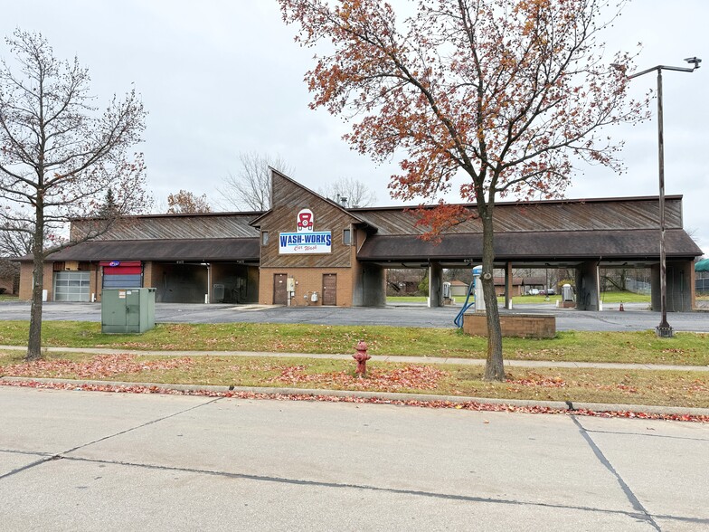 Primary Photo Of 170 Northland Dr, Medina Carwash For Sale