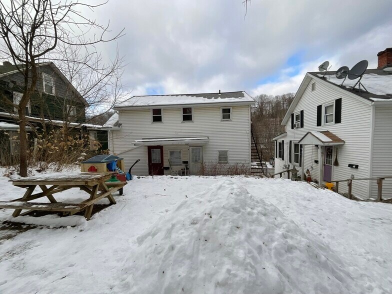 More Photos Of 180 Center st, Lee Multifamily For Sale