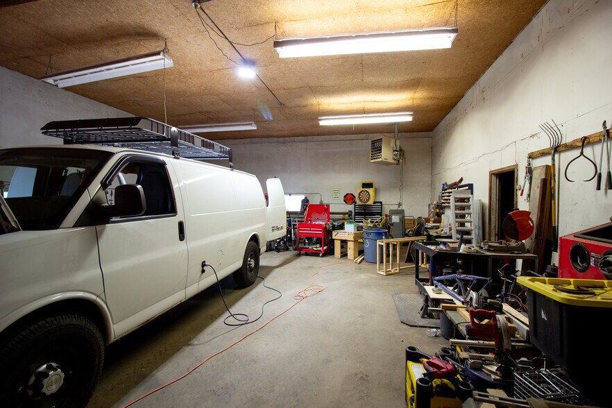 More Photos Of 6924 Peck Rd, Eaton Rapids Industrial For Sale