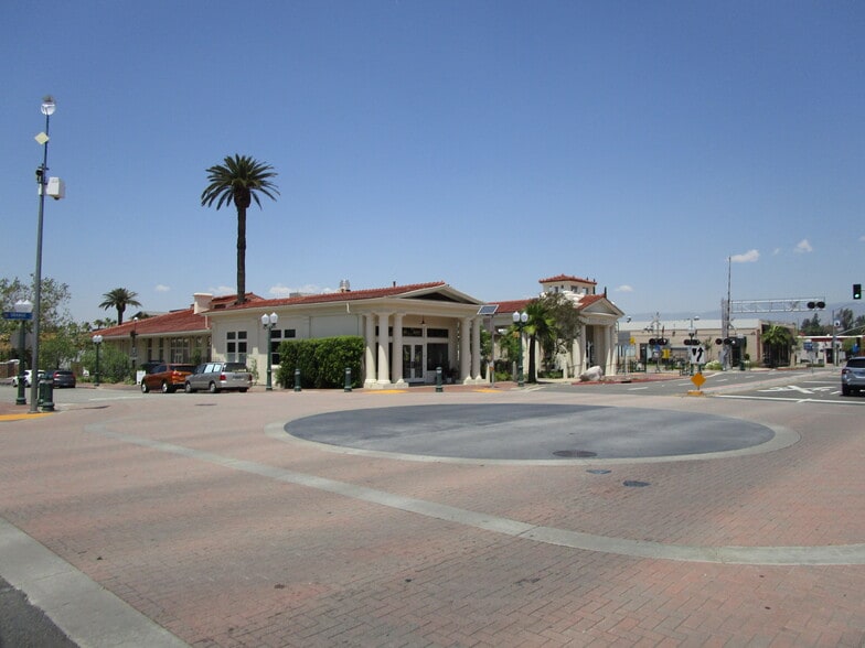 More Photos Of 348 Orange St, Redlands Restaurant For Lease