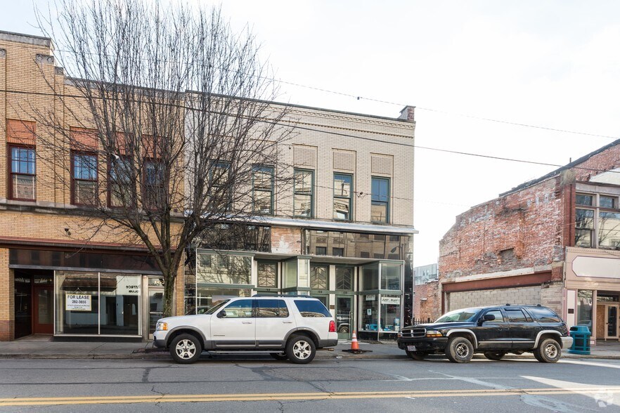 Primary Photo Of 156-160 N 4th St, Steubenville Storefront Retail Office For Lease