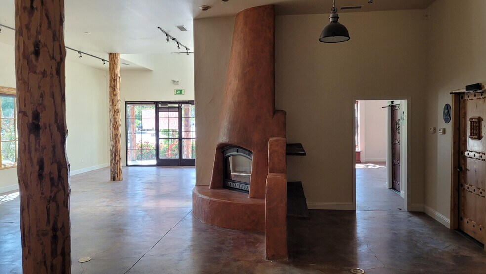 More Photos Of 1602 Spring St, Paso Robles Freestanding For Lease