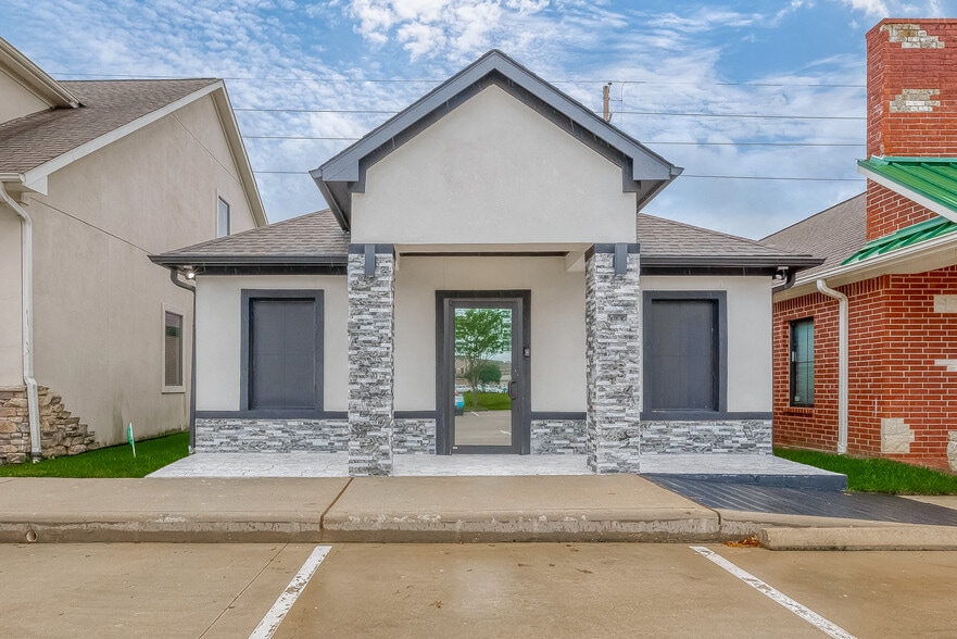More Photos Of 21392 Provincial Blvd, Katy Medical For Lease