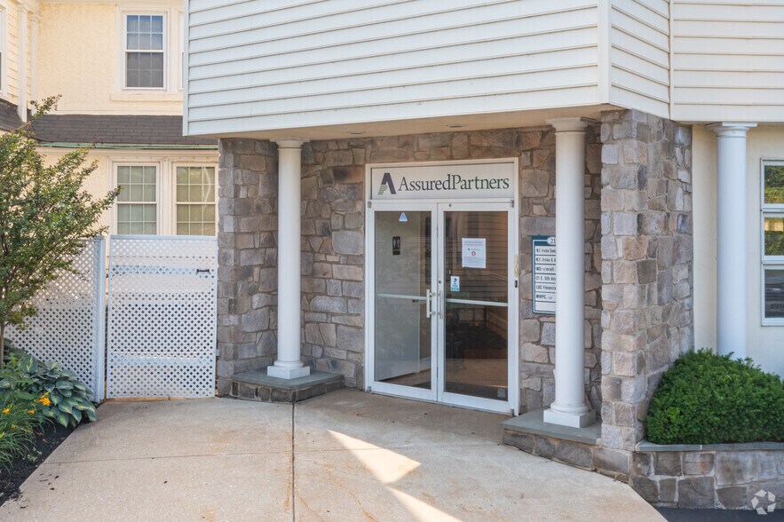 More Photos Of 21 E 5th Ave, Conshohocken Office For Lease