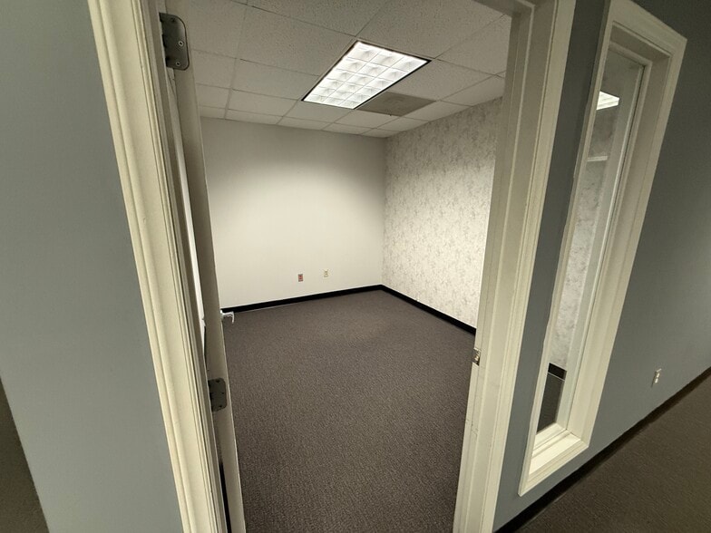 More Photos Of 852 Gold Hill Rd, Fort Mill Office For Sale