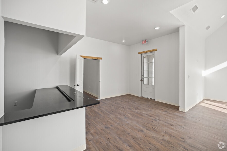 More Photos Of 3204 140th St, Lubbock Medical For Lease