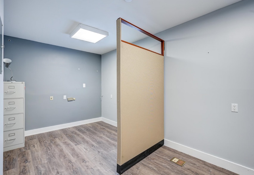 More Photos Of 2977 White Mountain Hwy, North Conway Office For Lease