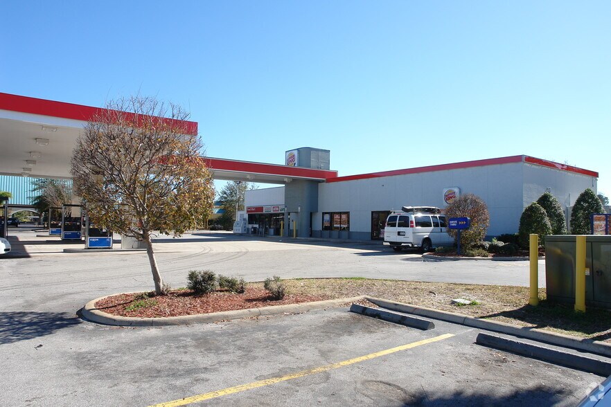 Primary Photo Of 1622 N US Highway 1, Ormond Beach Fast Food For Lease